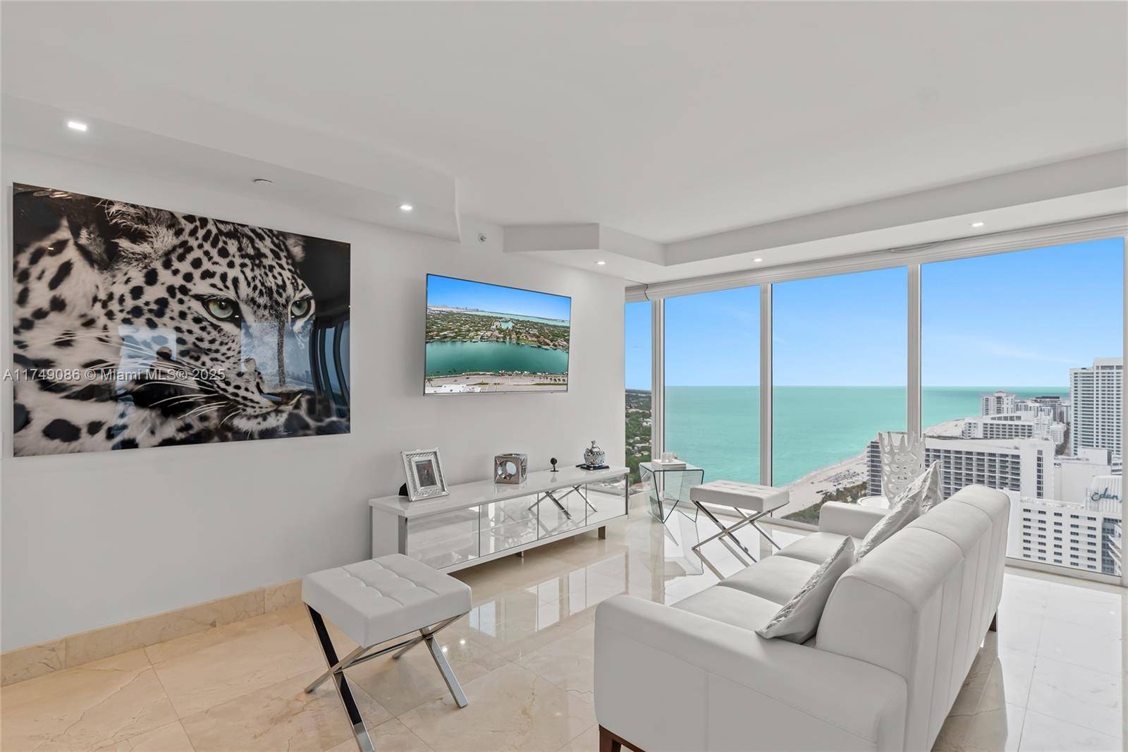Miami Beach, FL 33140,4775 Collins Ave #3505