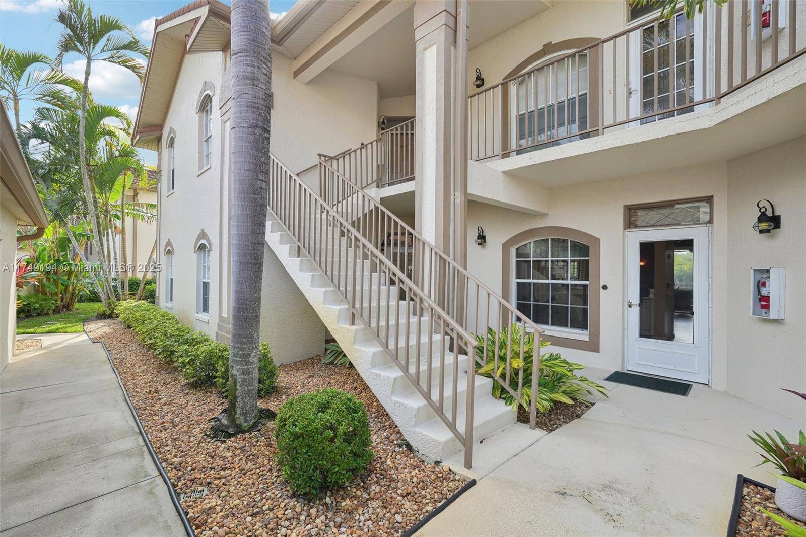 Naples, FL 34114,242 Newport #502