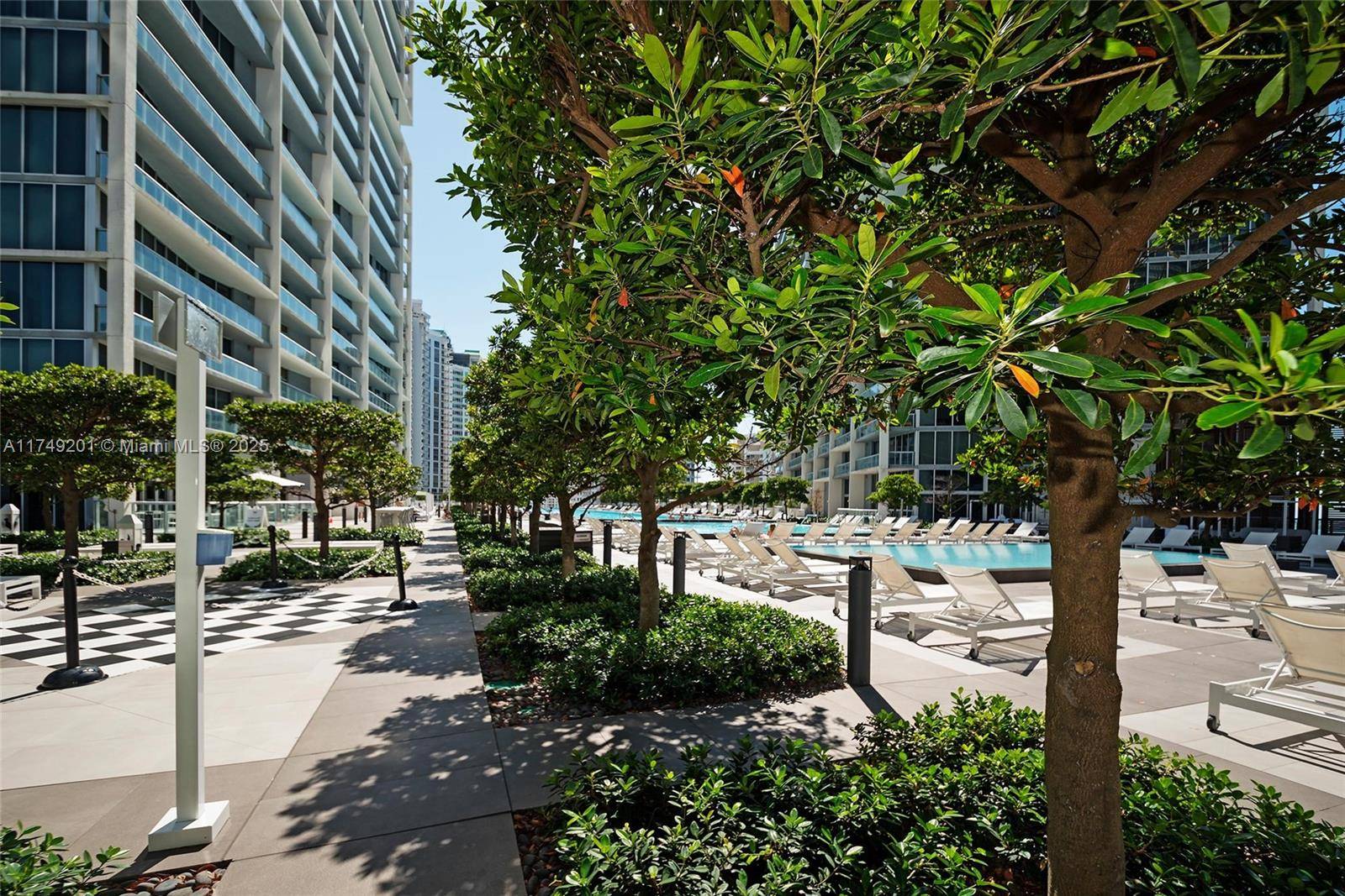 Miami, FL 33131,485 Brickell Ave #2603