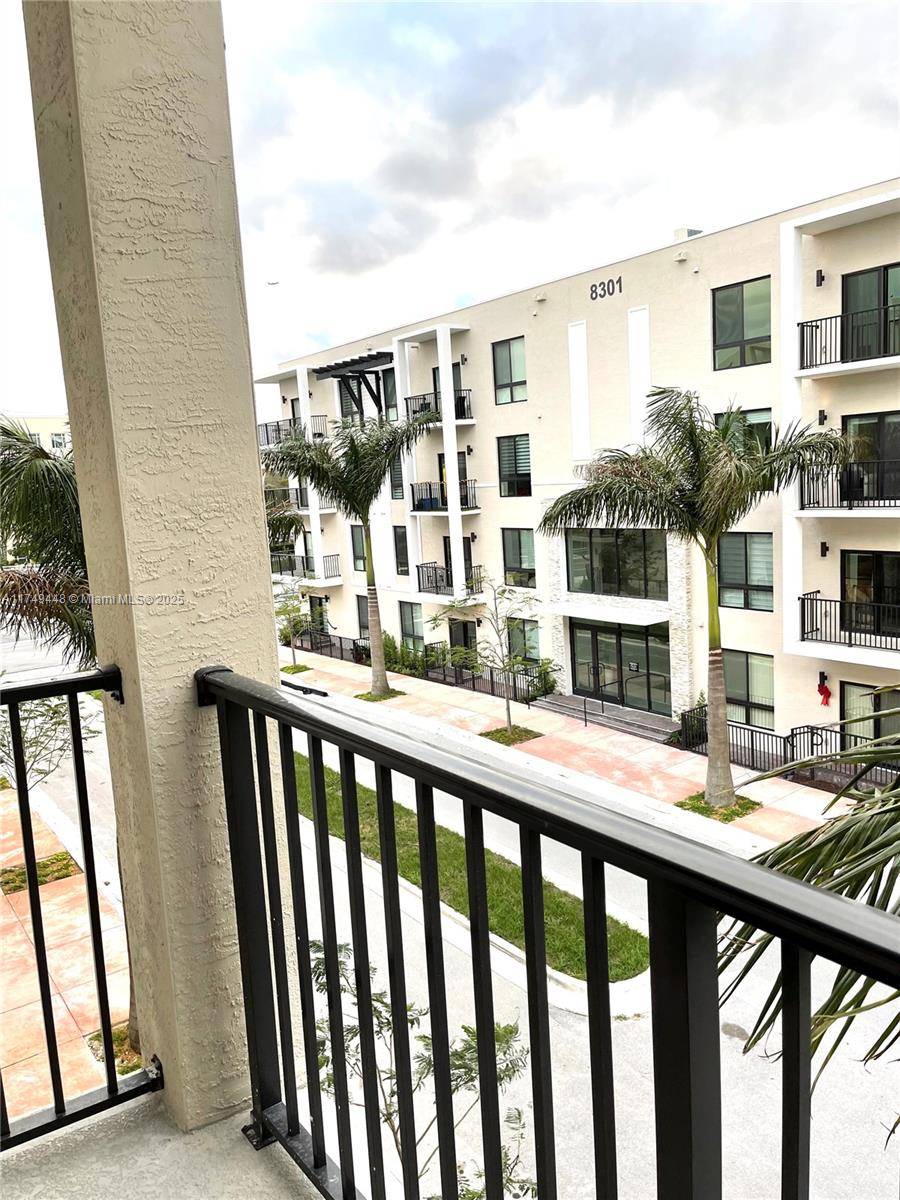 Doral, FL 33166,8265 NW 41 ST #303