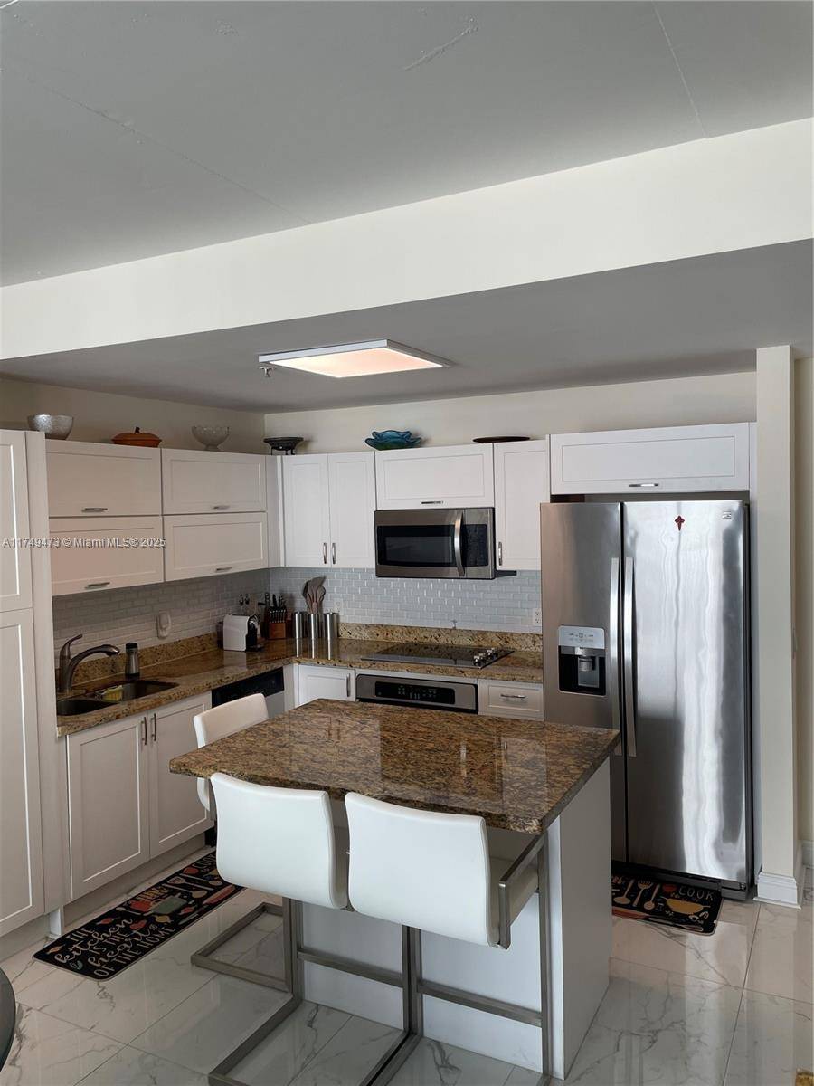 Miami, FL 33145,3180 SW 22nd St #1204