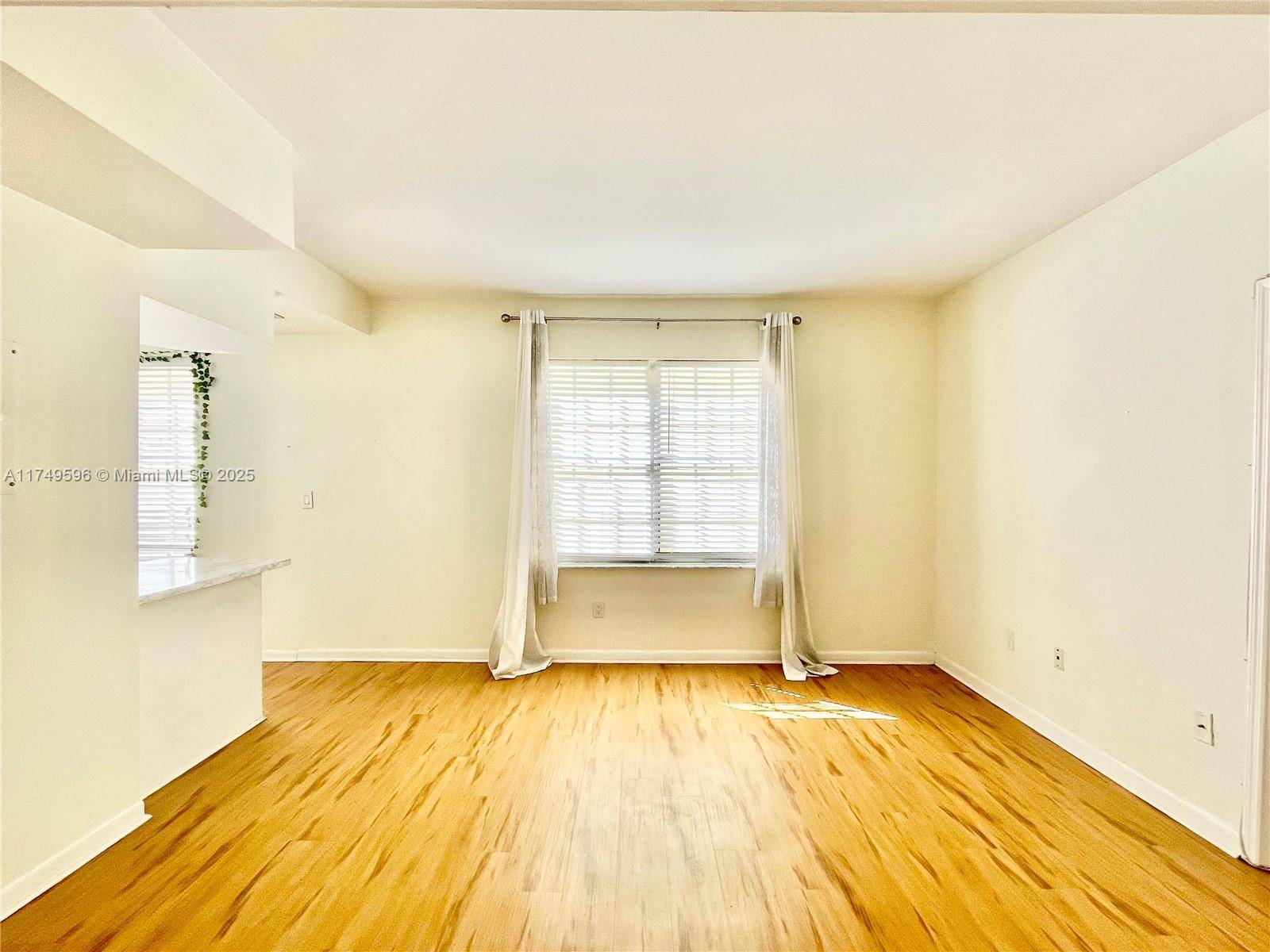 Miami Beach, FL 33139,1051 Meridian Ave #1D