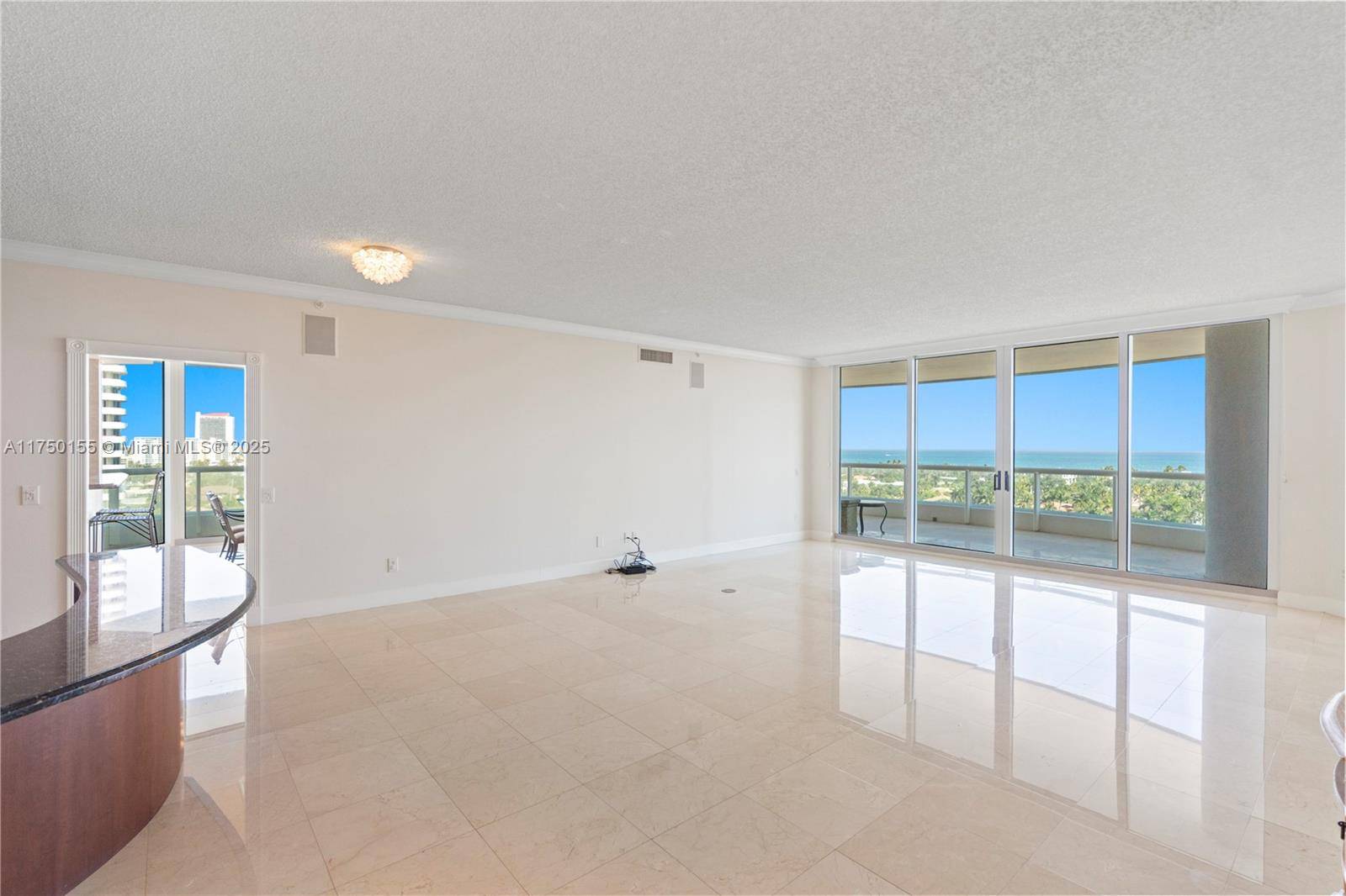 Aventura, FL 33180,21050 Point Pl #1204