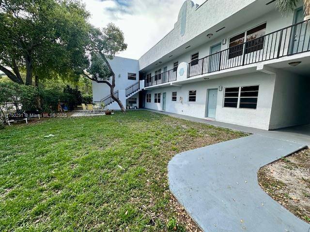 Hollywood, FL 33020,1925 Madison St #11