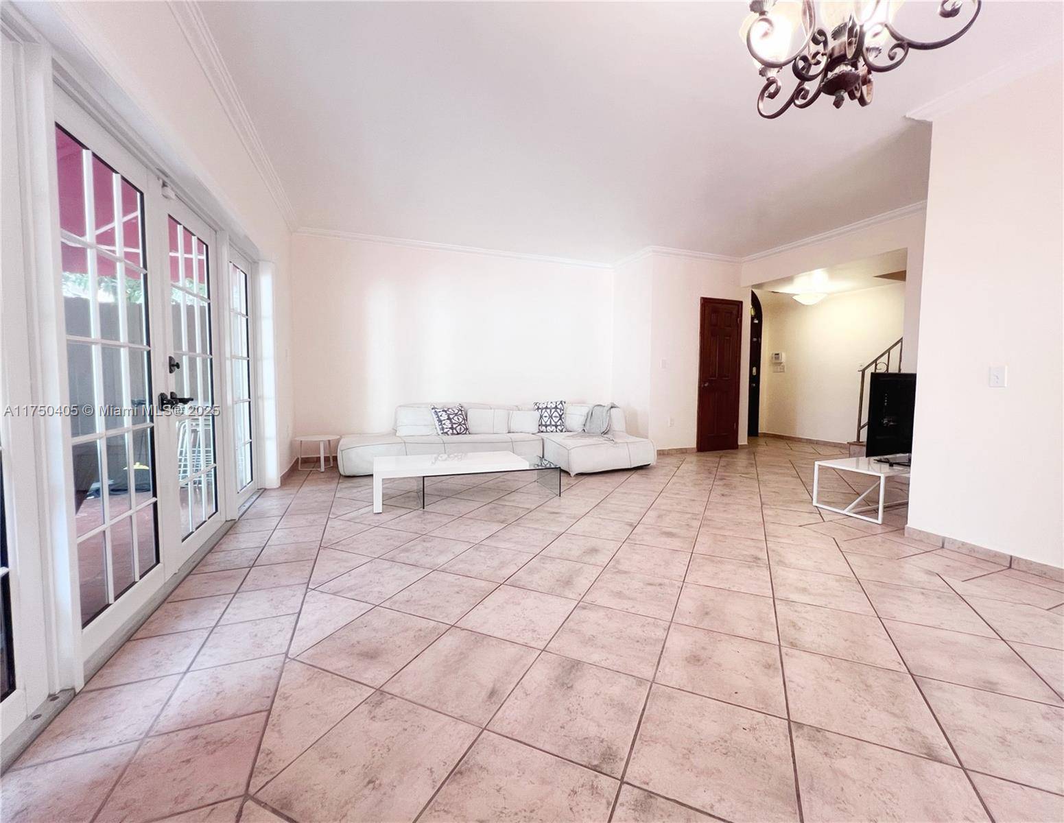 Miami, FL 33129,1890 Brickell Ave #6