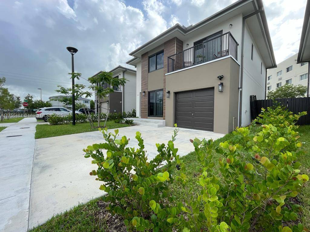 Florida City, FL 33034,302 NW 11th Ct