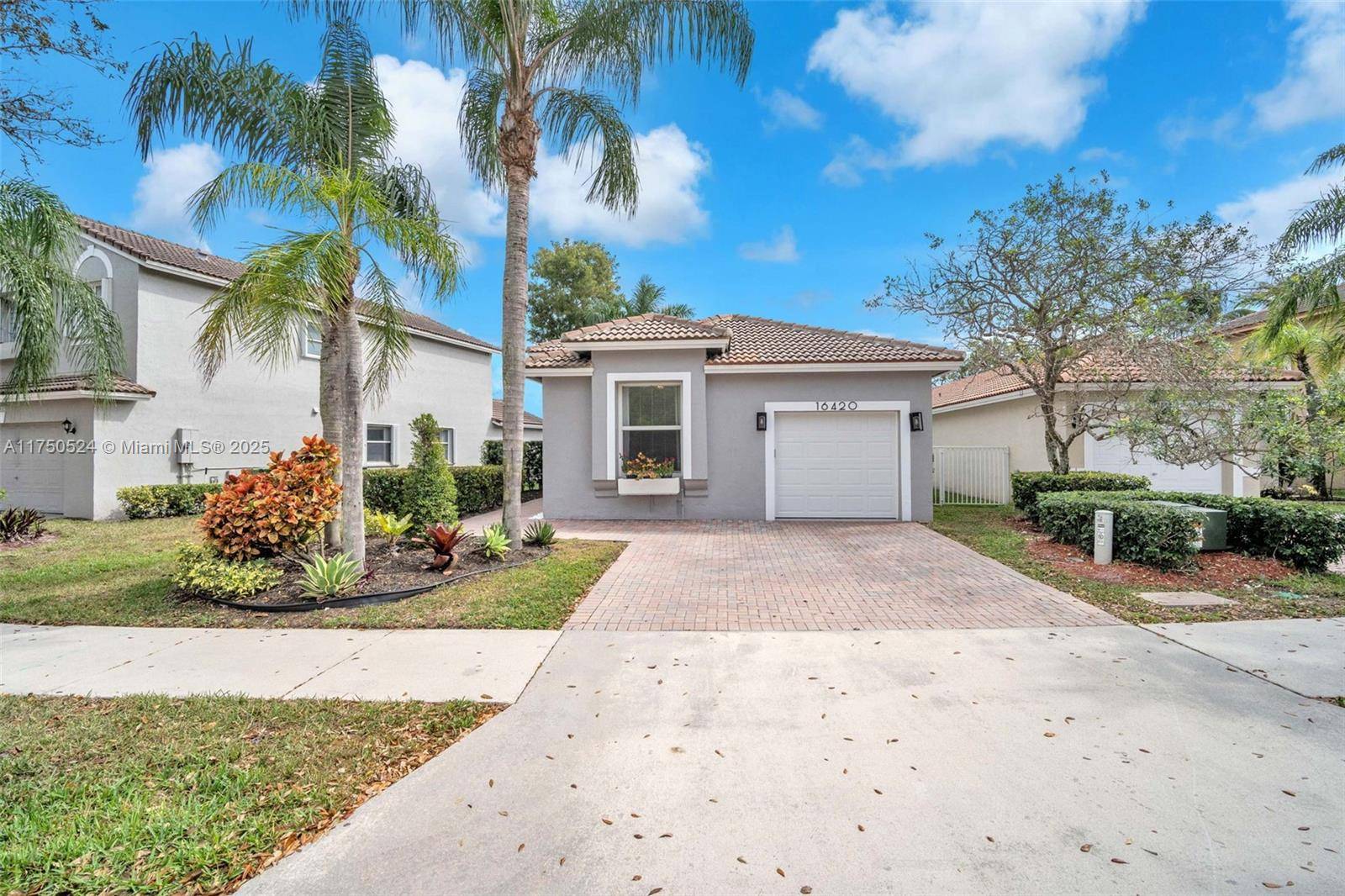 Weston, FL 33331,16420 Sapphire St