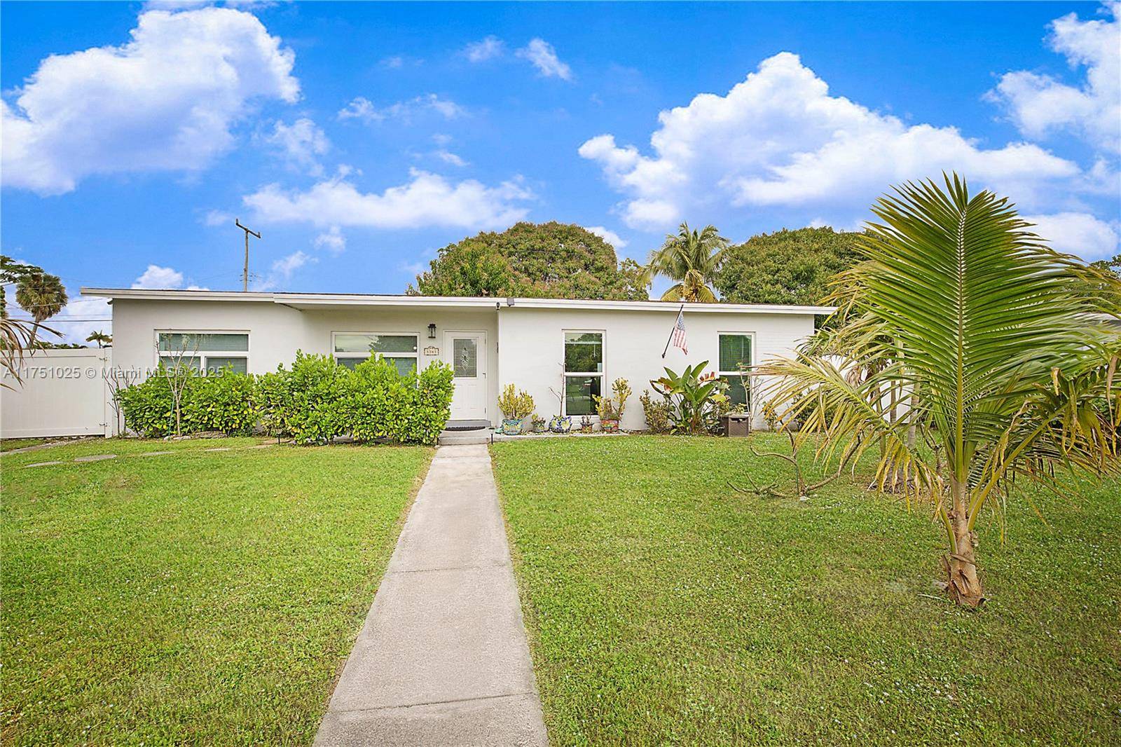 Lauderhill, FL 33311,3341 NW 7th Ct