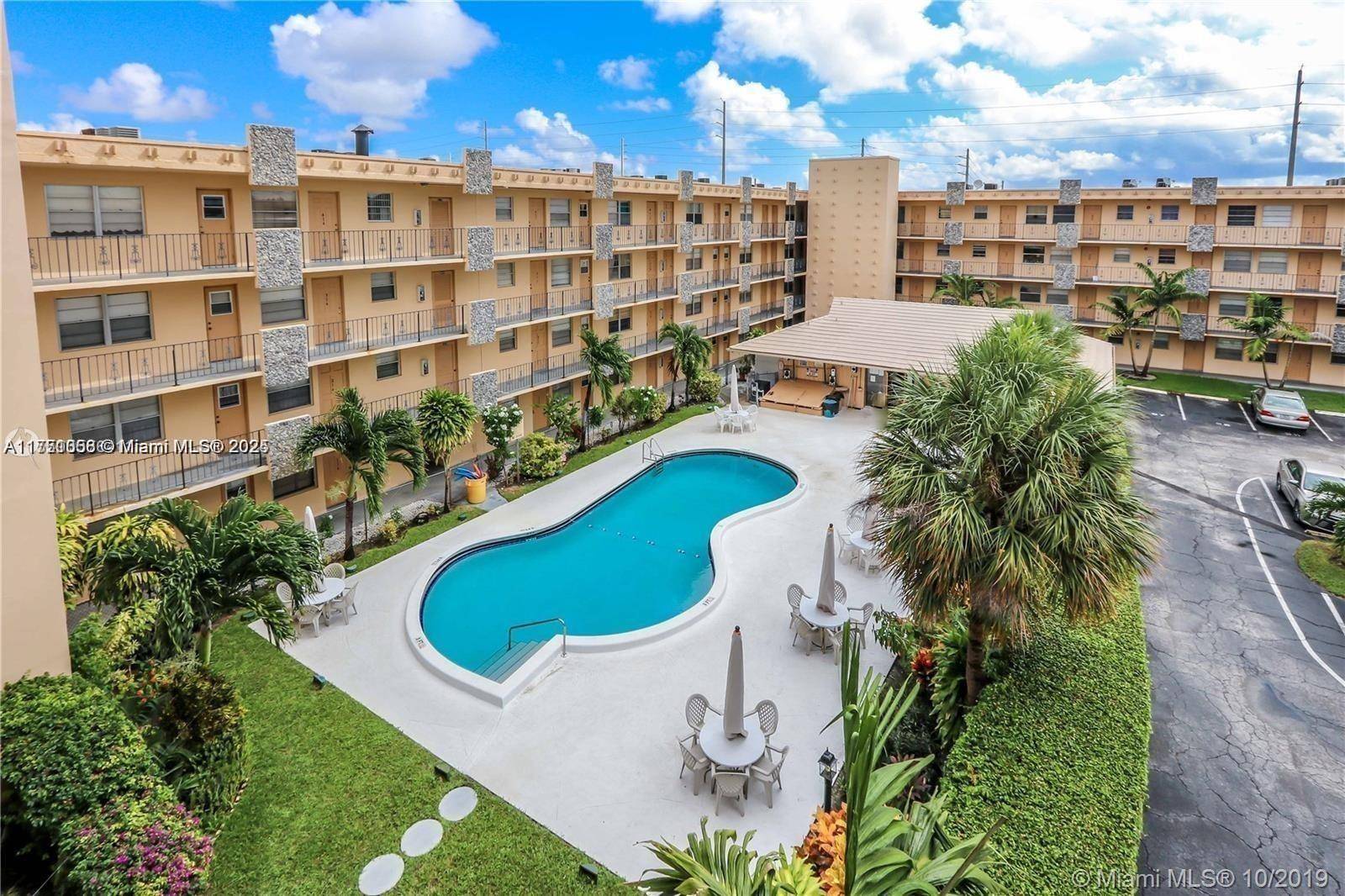 Hollywood, FL 33020,2145 Pierce St #421