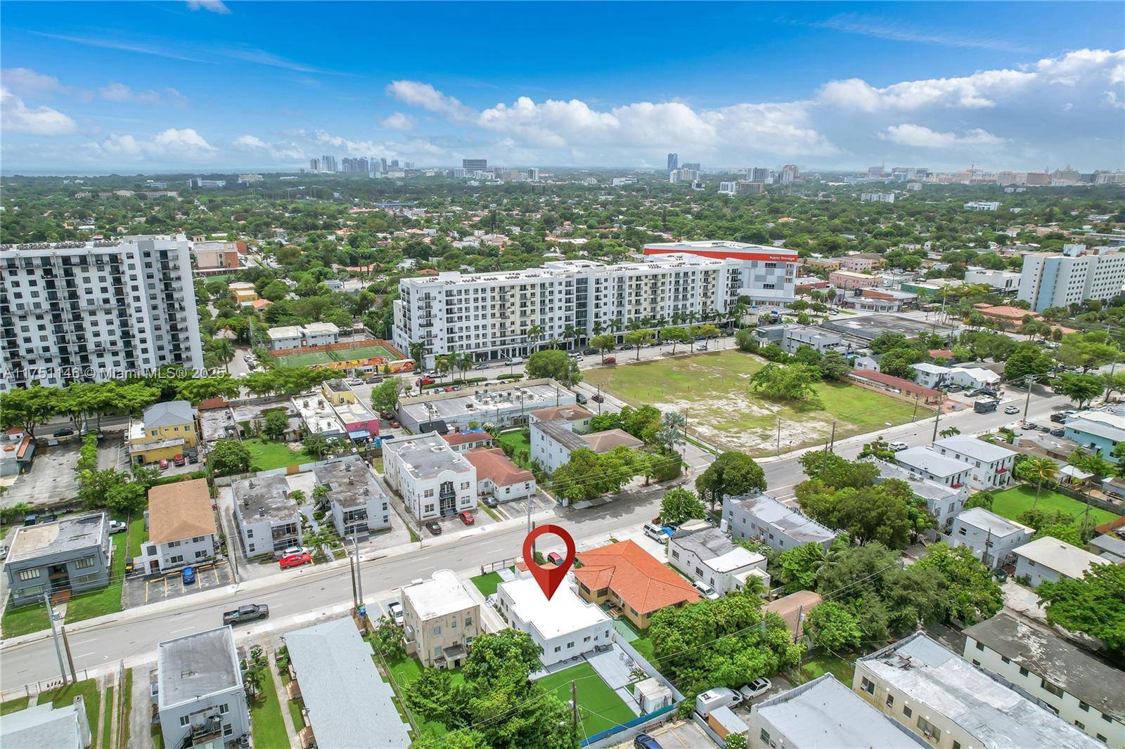 Miami, FL 33135,2043 SW 7th St