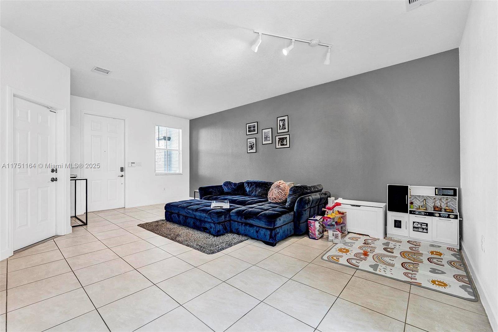 Doral, FL 33178,7834 NW 116TH AVE