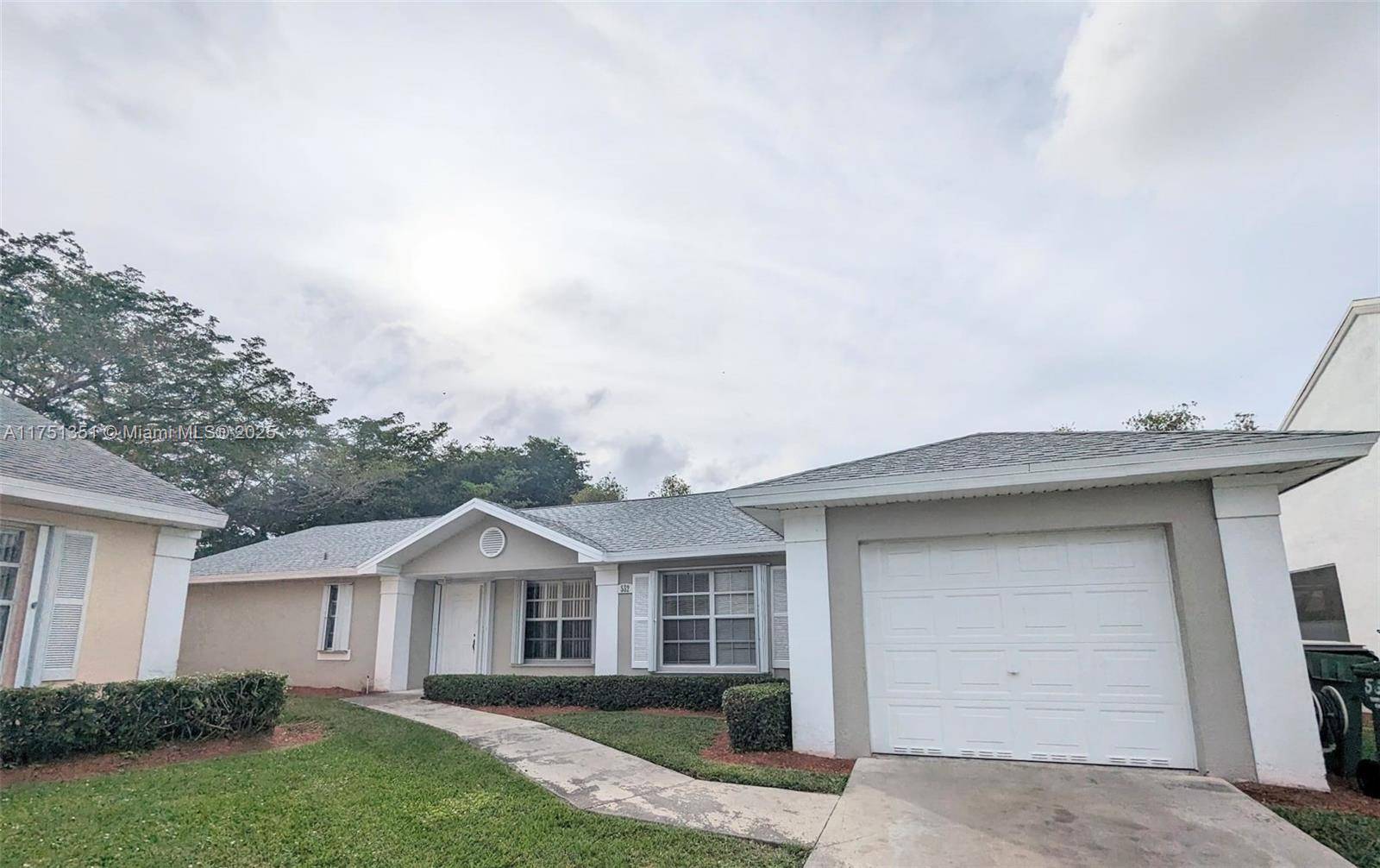 Homestead, FL 33033,532 SE 21st Dr