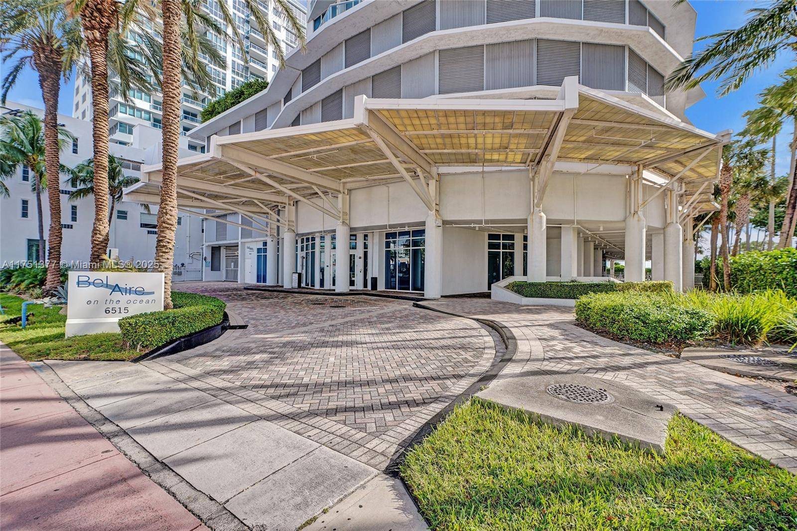 Miami Beach, FL 33141,6515 Collins Ave #910