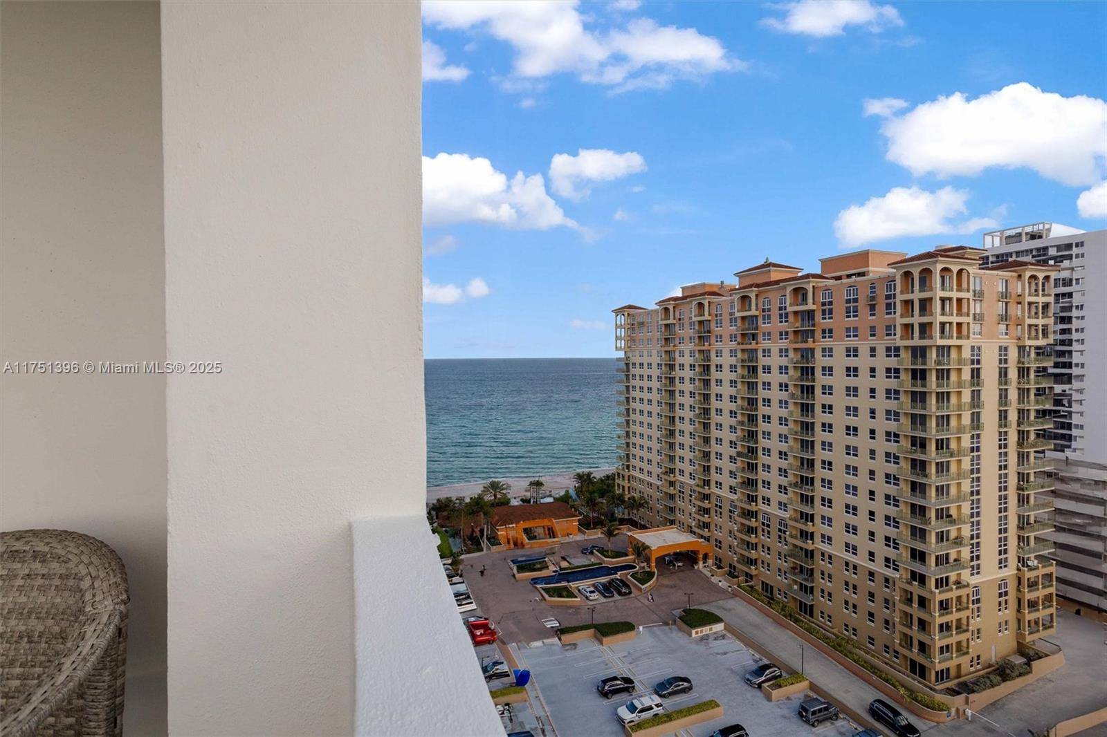 Hallandale Beach, FL 33009,2030 S Ocean Dr #1607