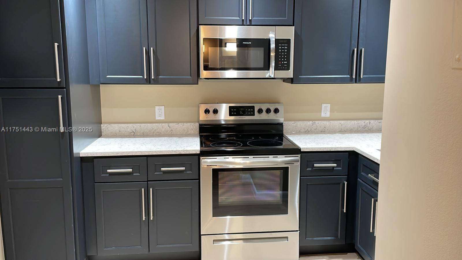 Oakland Park, FL 33309,120 Royal Park Dr #2D
