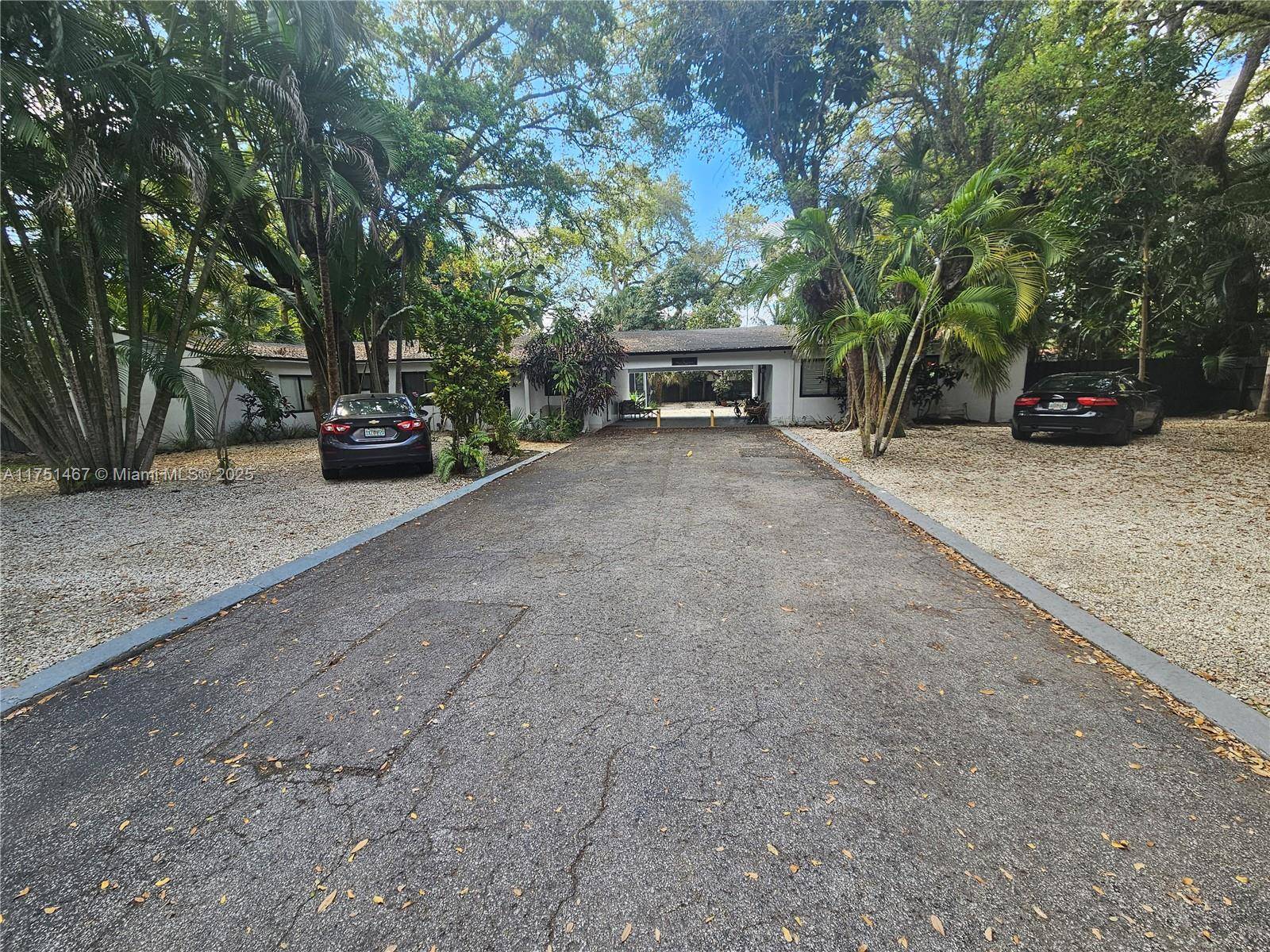 Miami, FL 33181,1750 NE 144th St #B