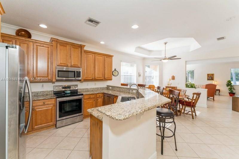 Port St Lucie, FL 34986,7327 Sea Pines Ct