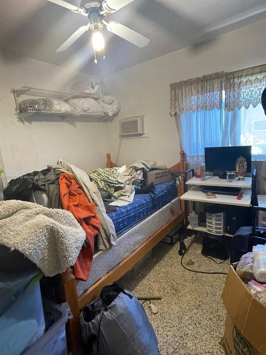 North Miami, FL 33161,1155 NE 136th st