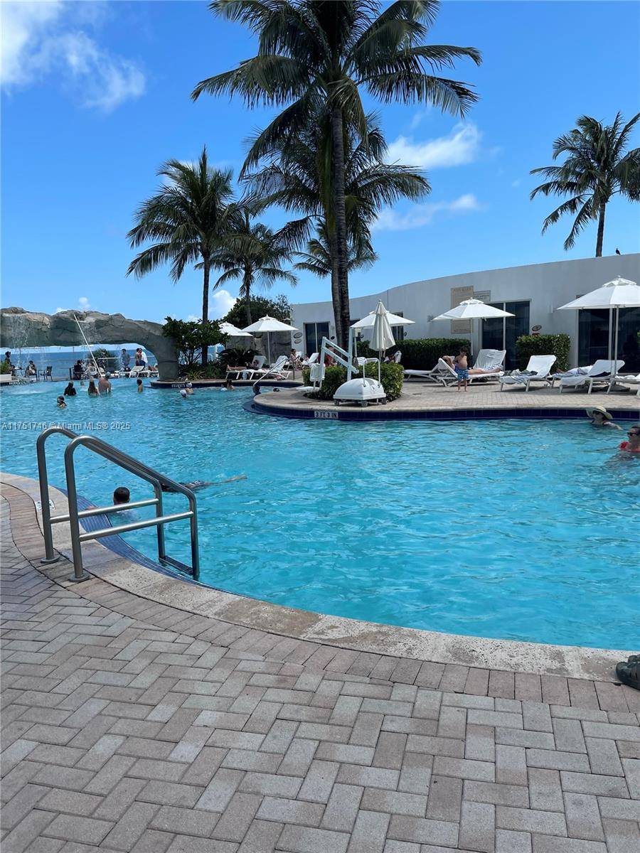 Sunny Isles Beach, FL 33160,18001 Collins Ave #1410