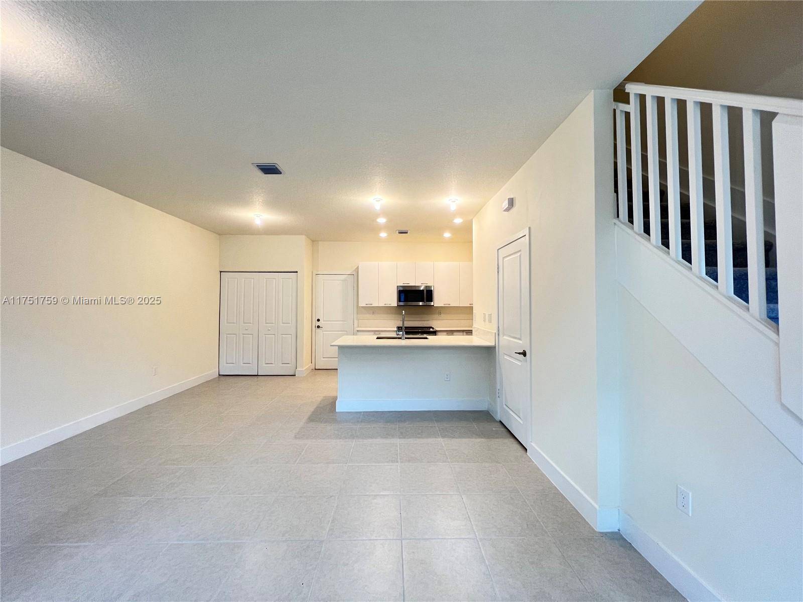 Doral, FL 33166,4275 NW 83rd Ave #4275