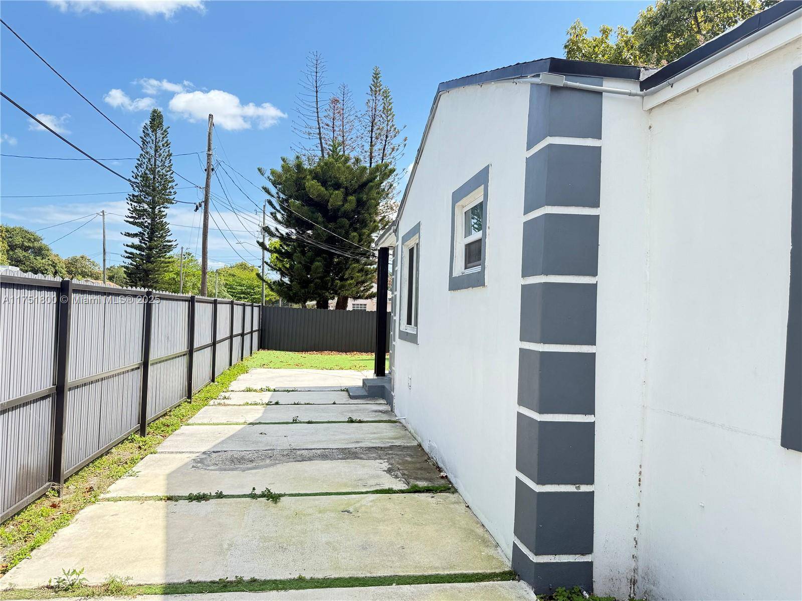 Miami, FL 33142,5531 NW 24th Ave