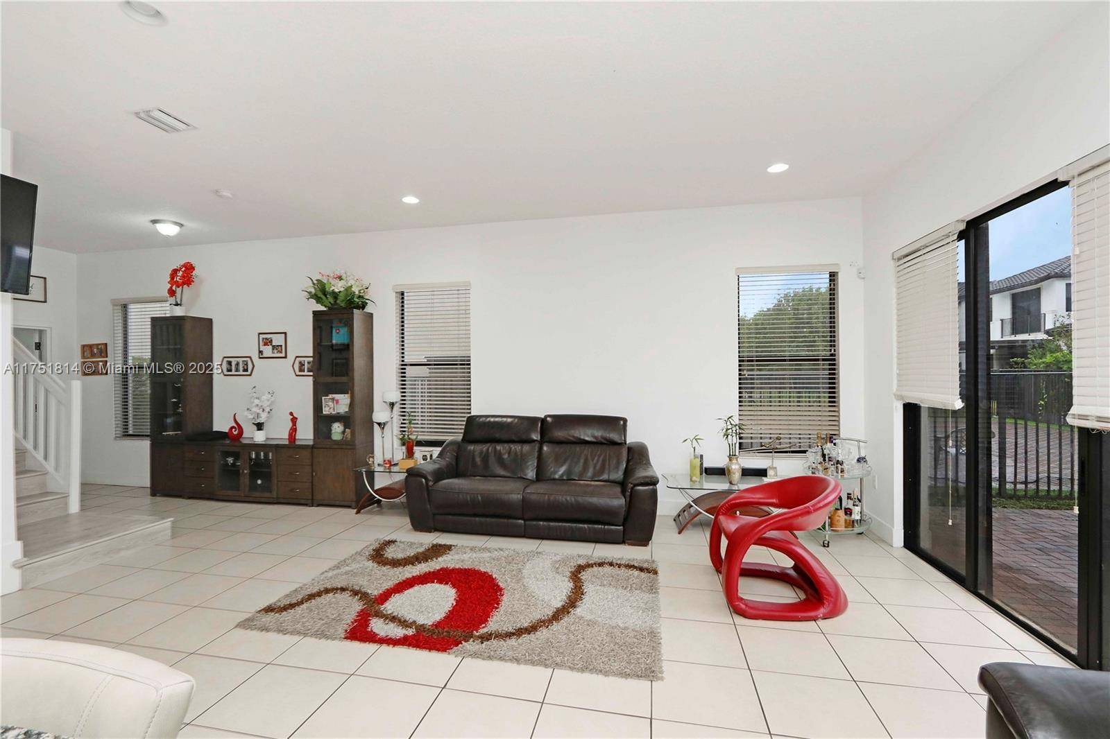 Hialeah, FL 33018,3293 W 98th Pl