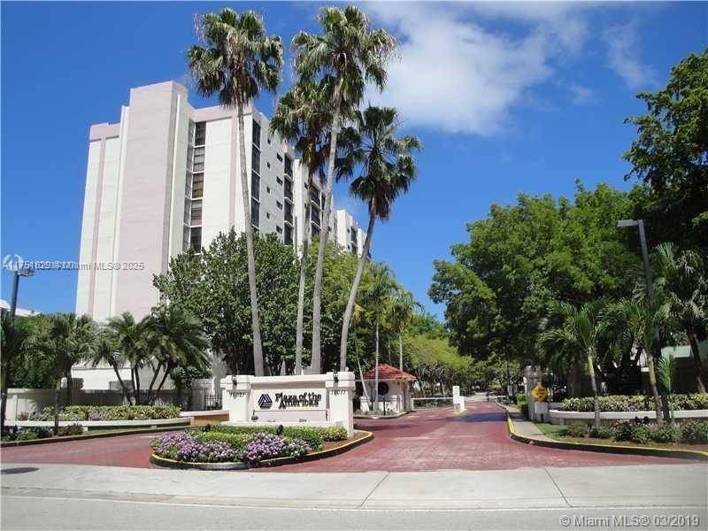 Sunny Isles Beach, FL 33160,17021 N Bay Rd #1026