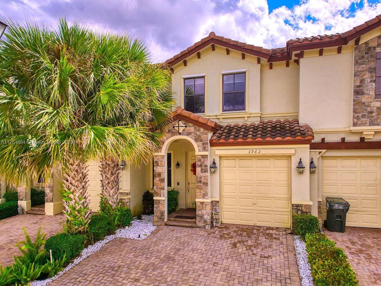 Coconut Creek, FL 33073,3962 Devenshire Ct