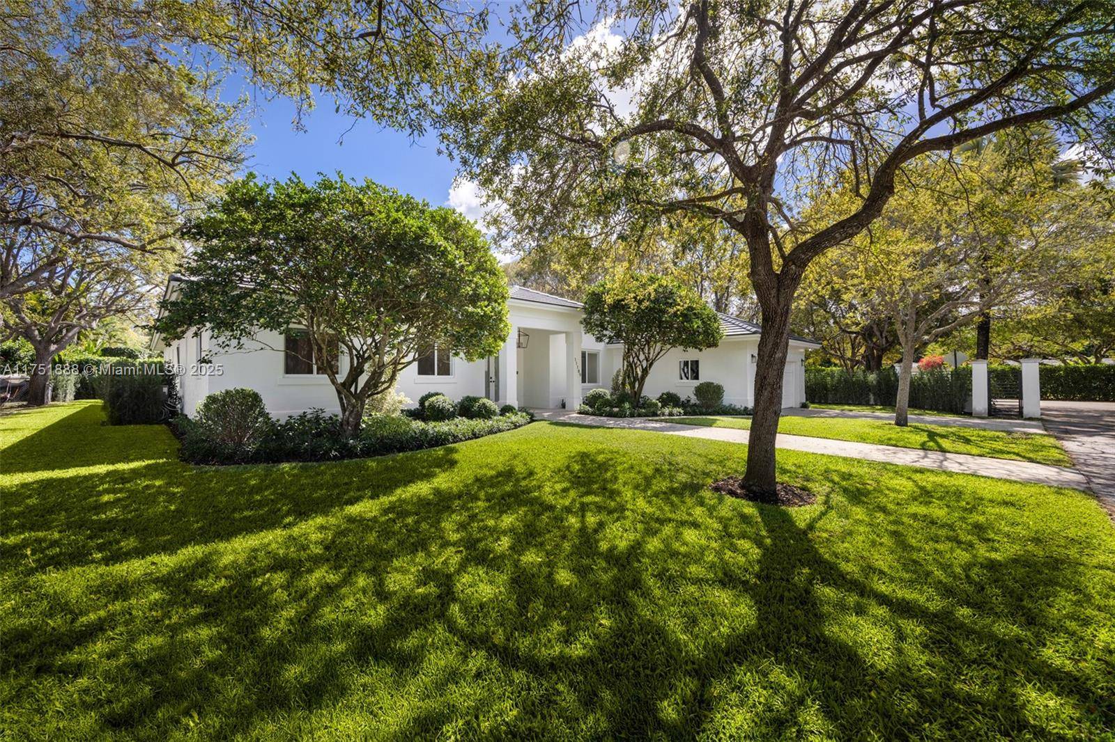 Pinecrest, FL 33156,11189 SW 78th Ave