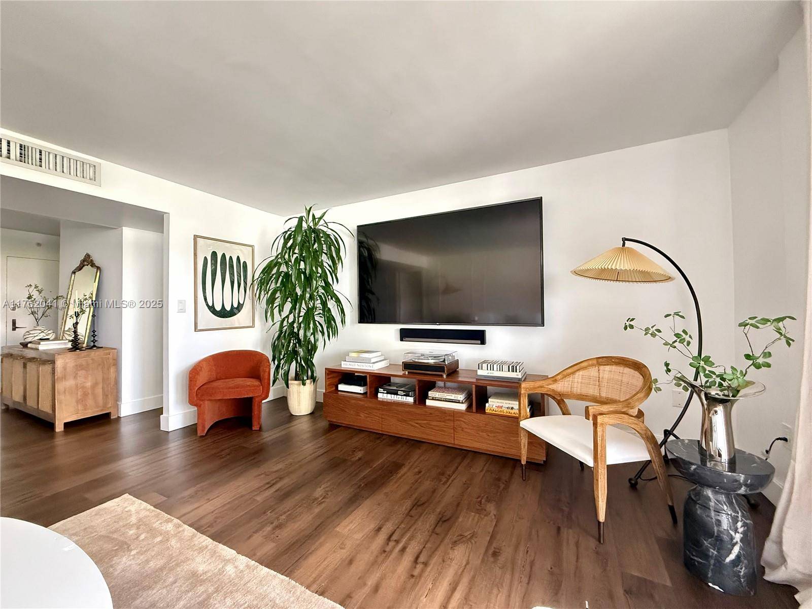 Coral Gables, FL 33134,600 Biltmore Way #215