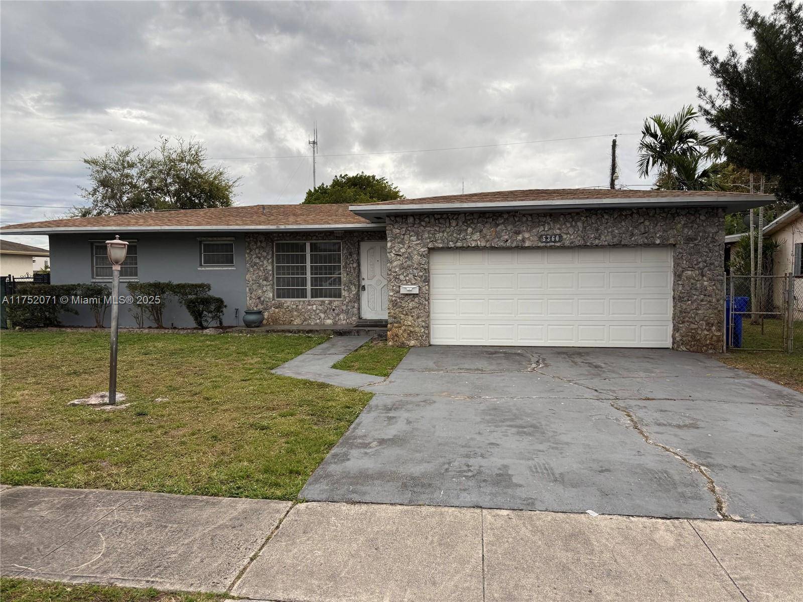 Hollywood, FL 33021,5360 Fletcher St