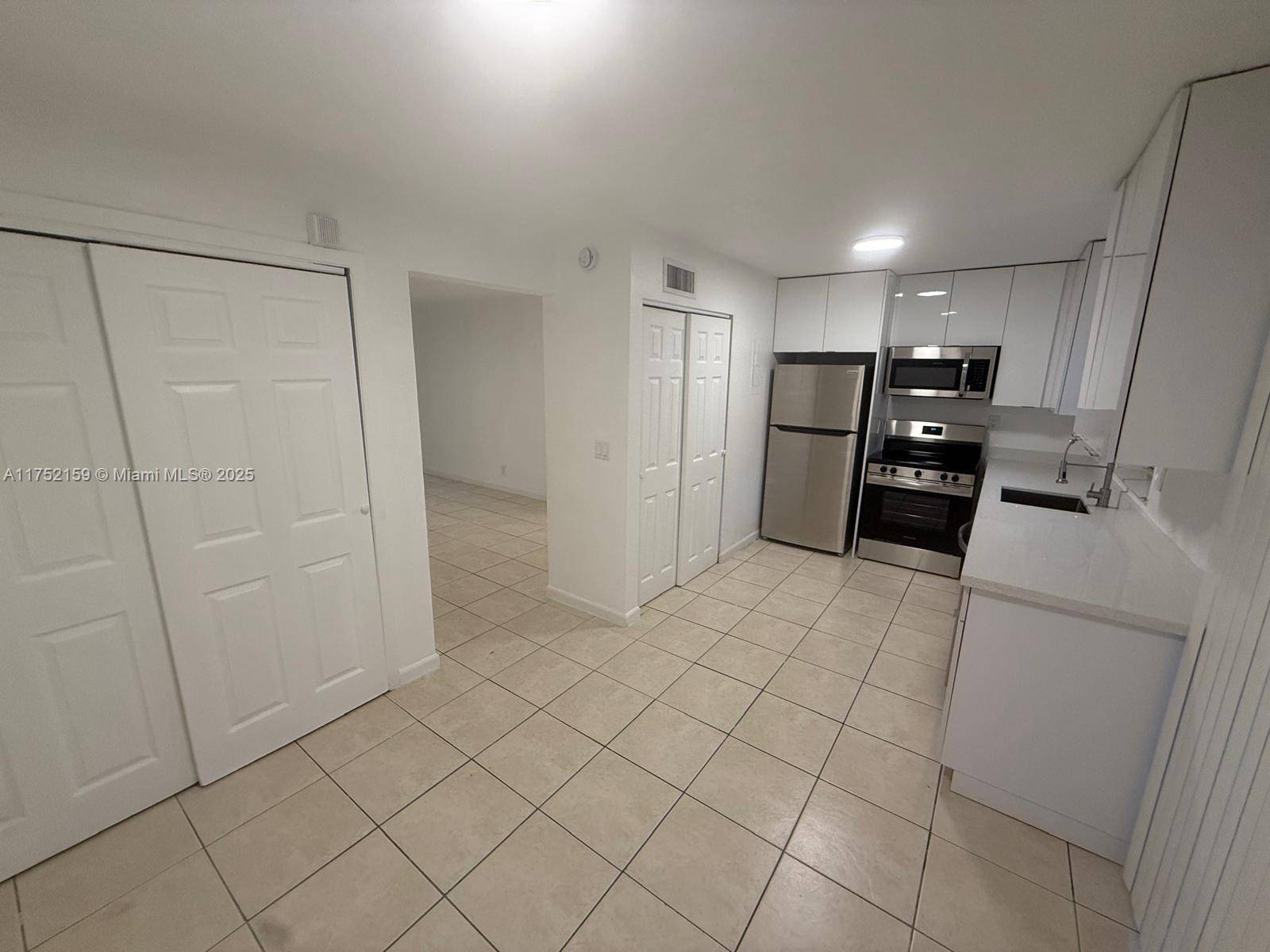 North Lauderdale, FL 33068,7501 Kimberly Blvd #102