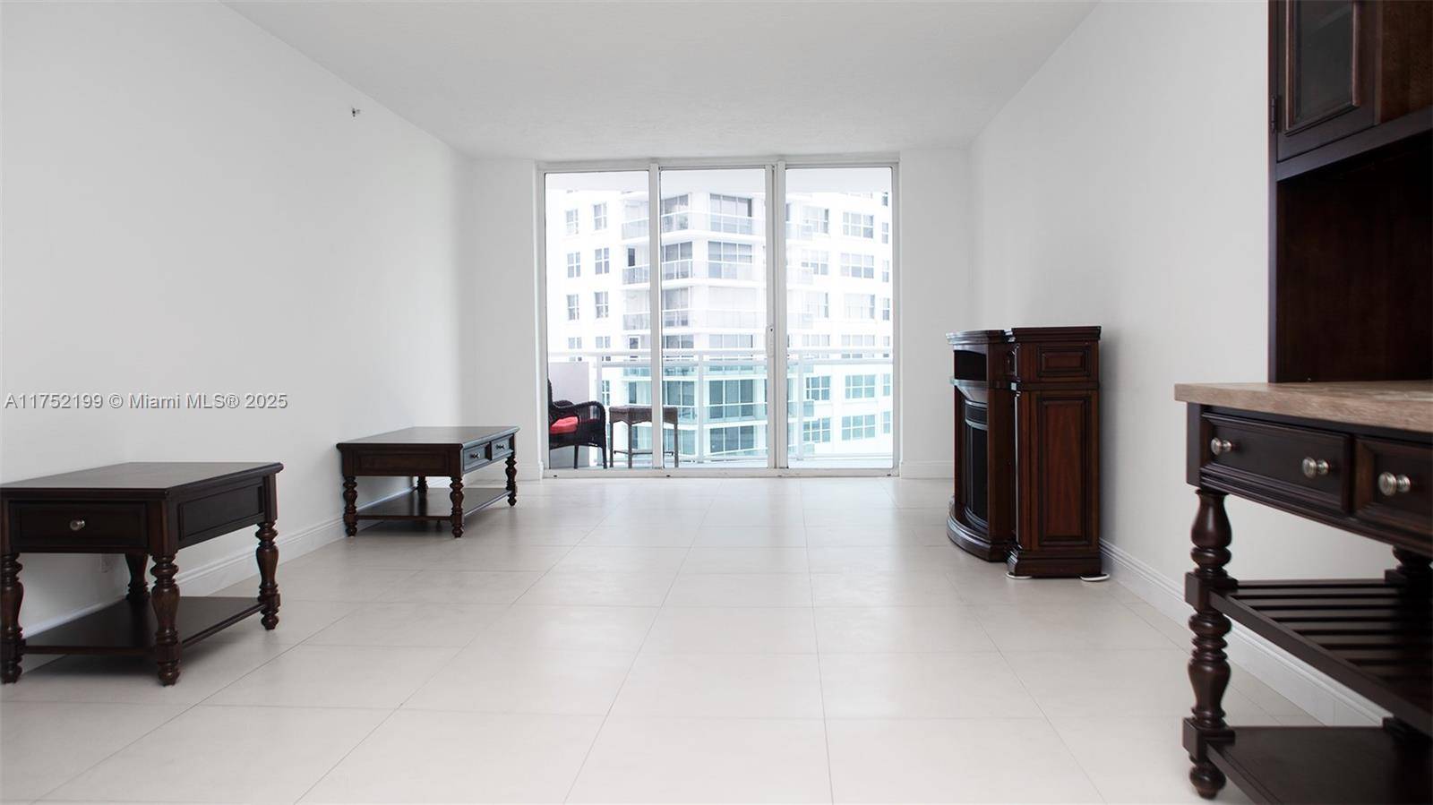 Hollywood, FL 33019,3001 S Ocean Dr #545