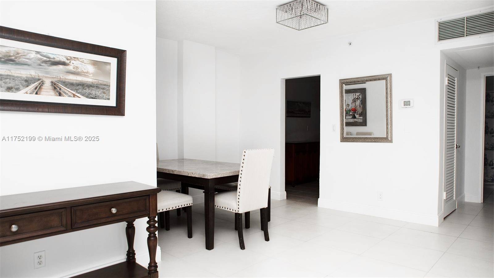 Hollywood, FL 33019,3001 S Ocean Dr #545