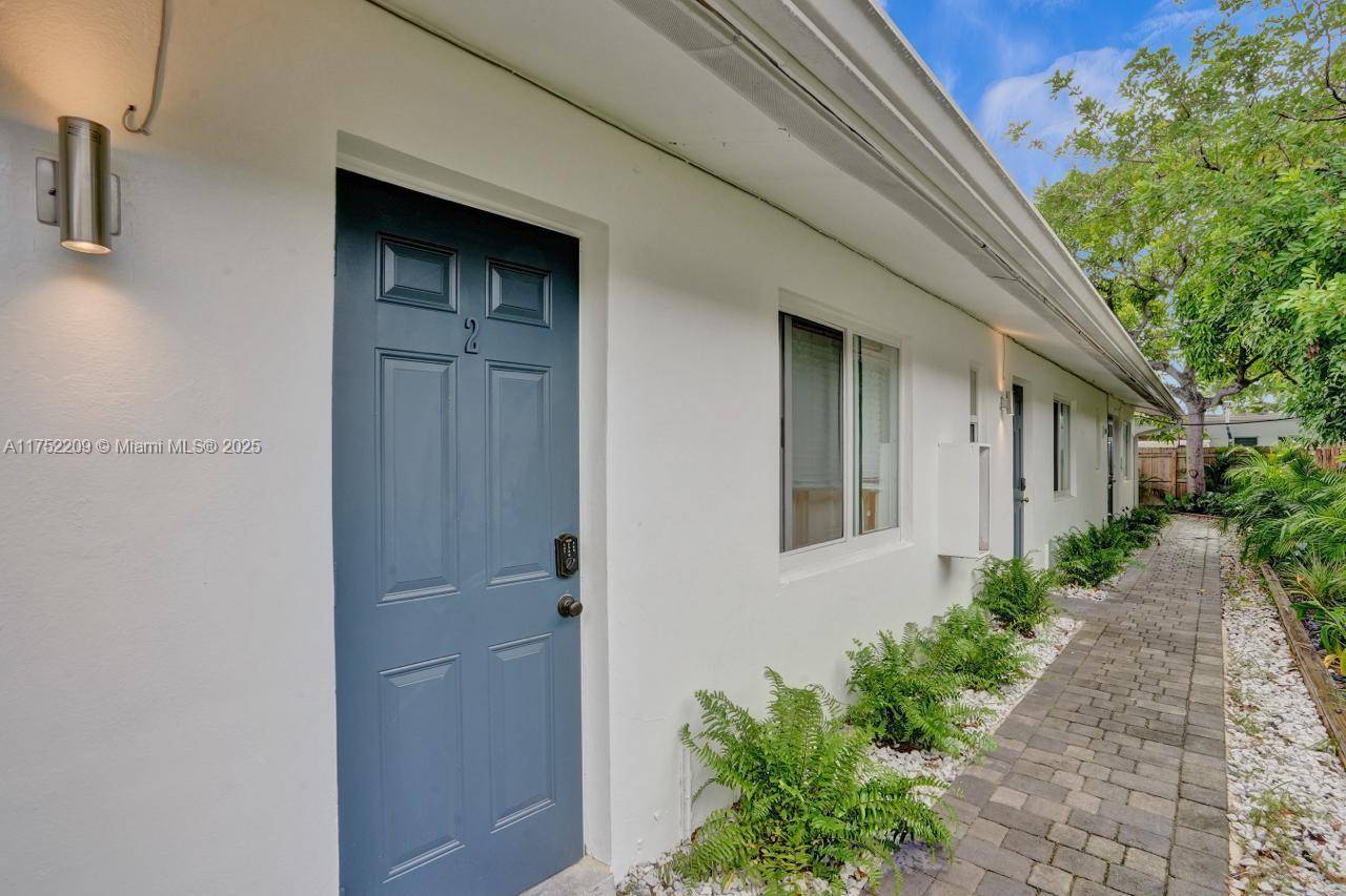 Fort Lauderdale, FL 33304,1239 NE 15th Ave #3