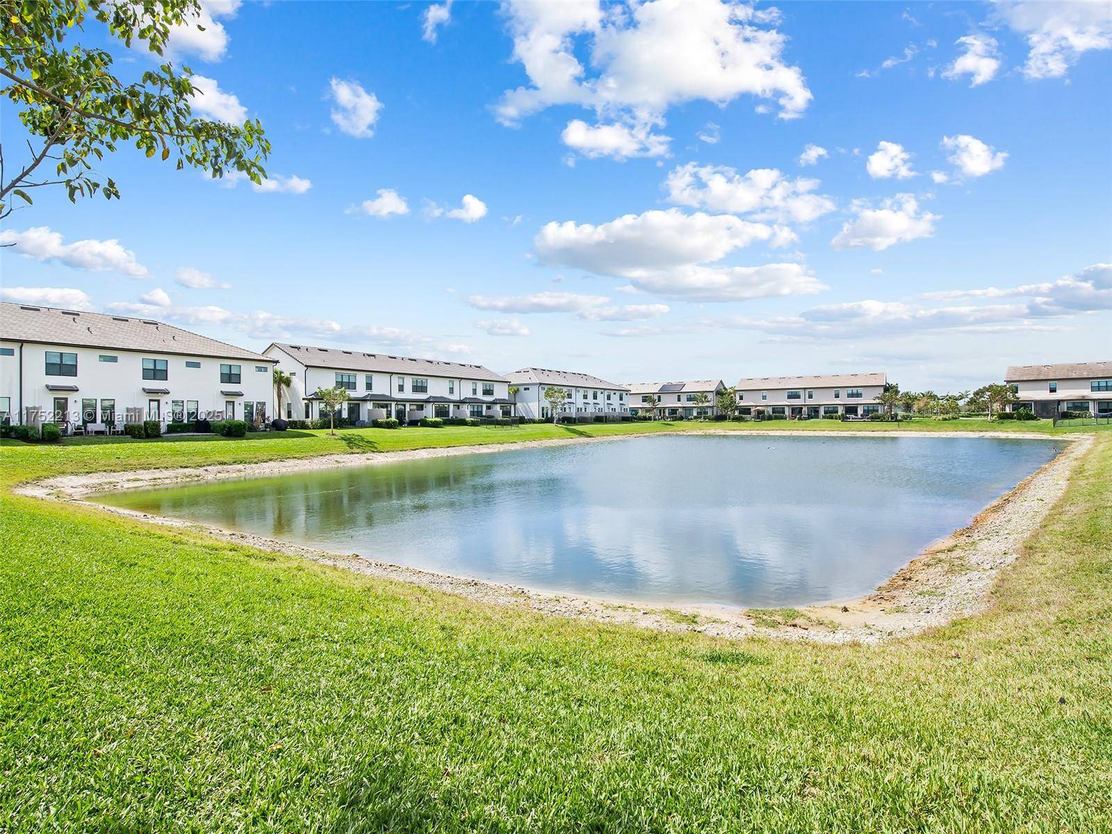 Oakland Park, FL 33309,2102 N Appleton Cir N #2102