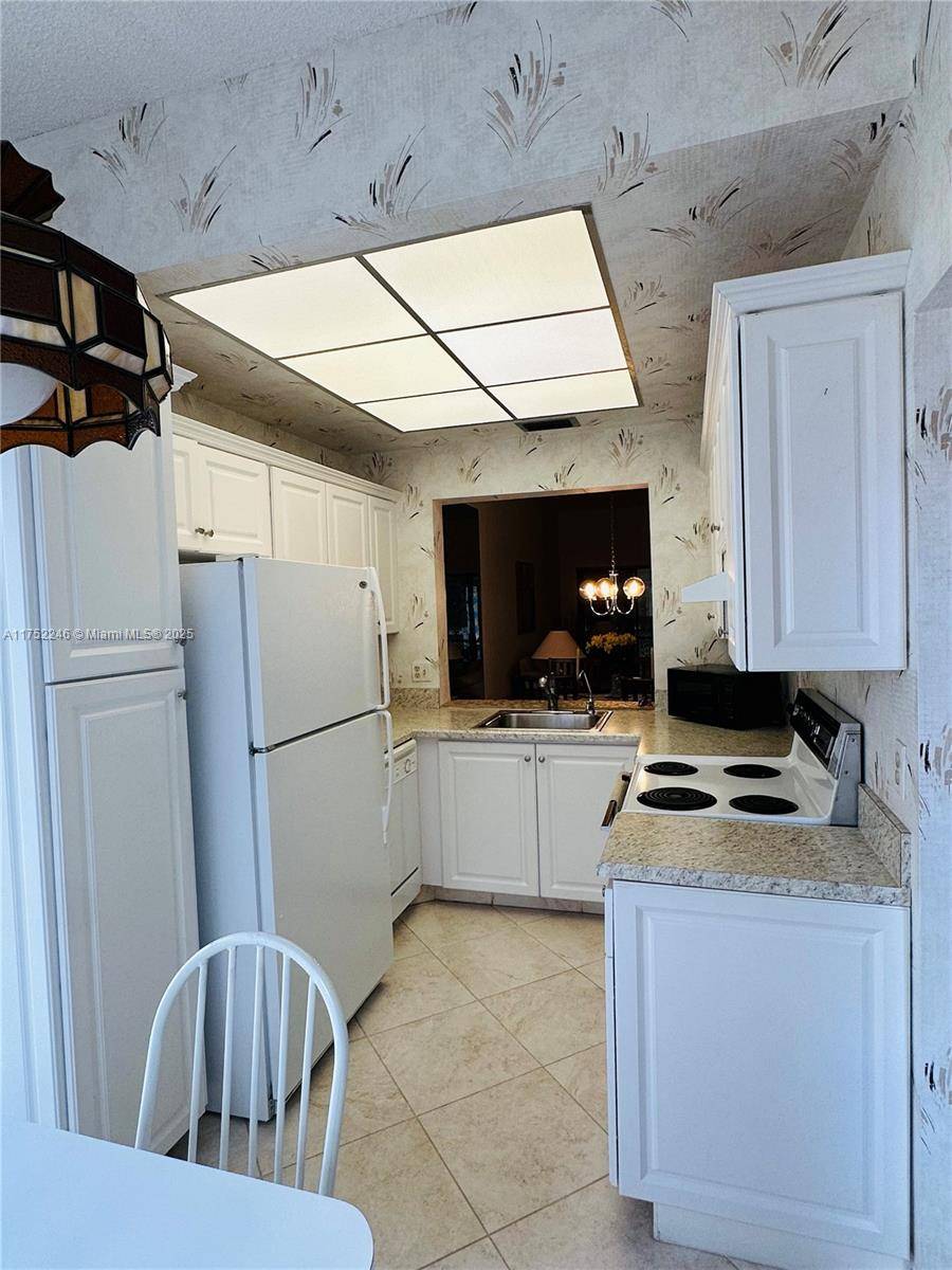 Lake Worth, FL 33467,3710 English Rd #A