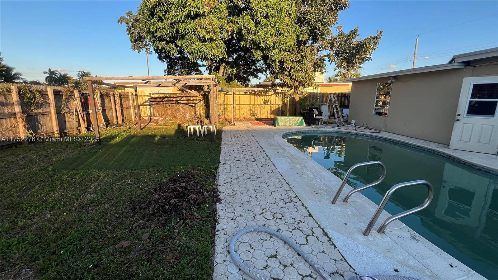 Lauderdale Lakes, FL 33309,3591 NW 37th St