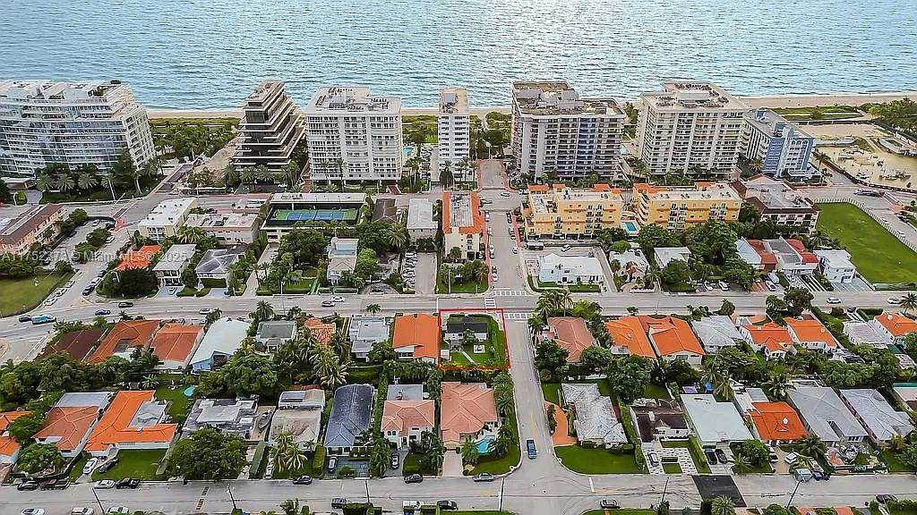 Surfside, FL 33154,8900 Harding Ave