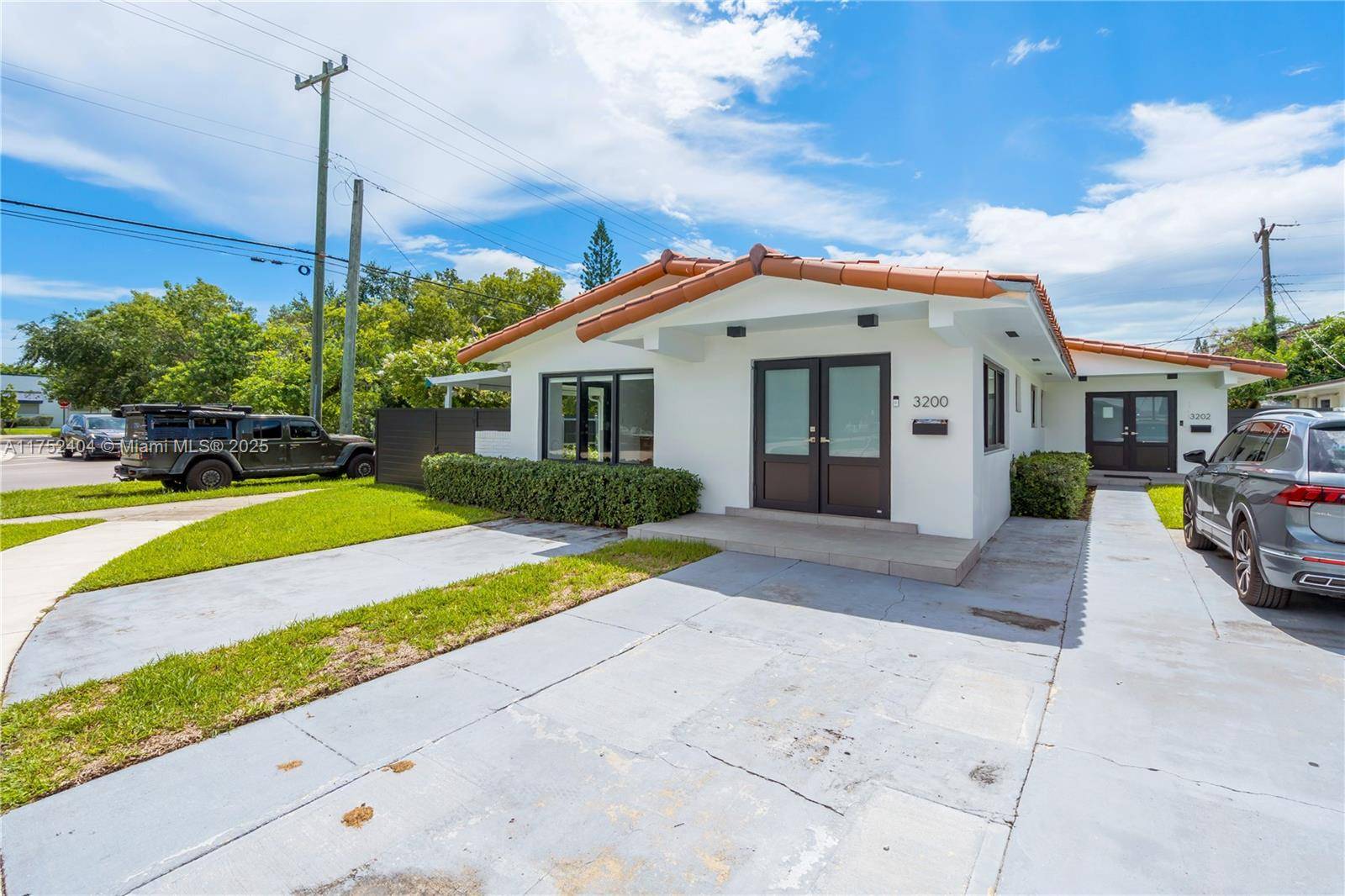 Miami, FL 33145,3200 SW 24th Ter #3200