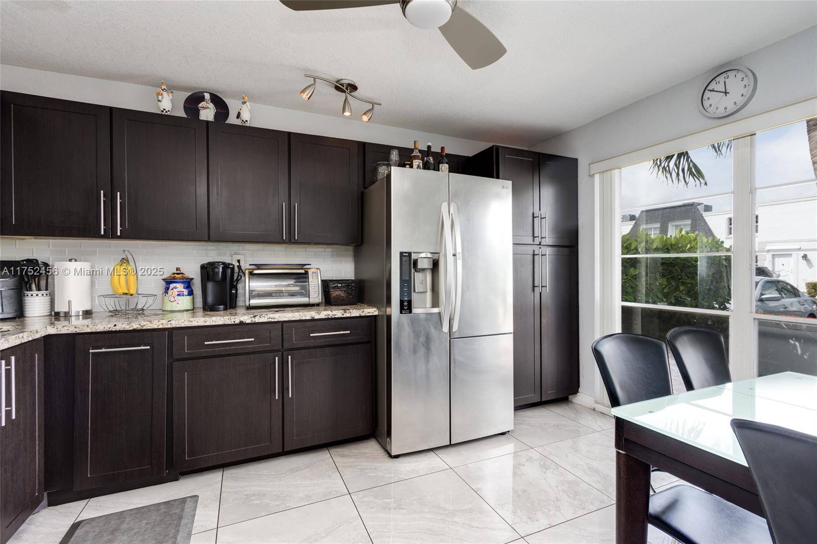 Hallandale Beach, FL 33009,912 NE 27th Ave #912