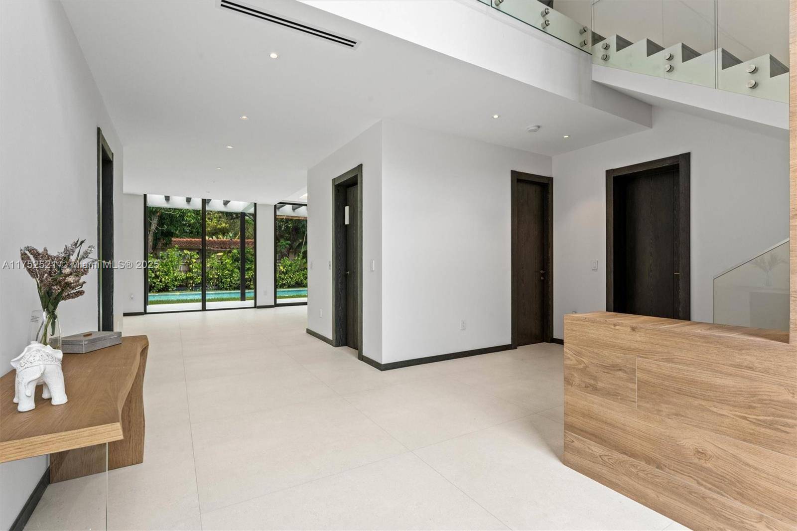 Miami, FL 33143,8000 SW 62 Ct