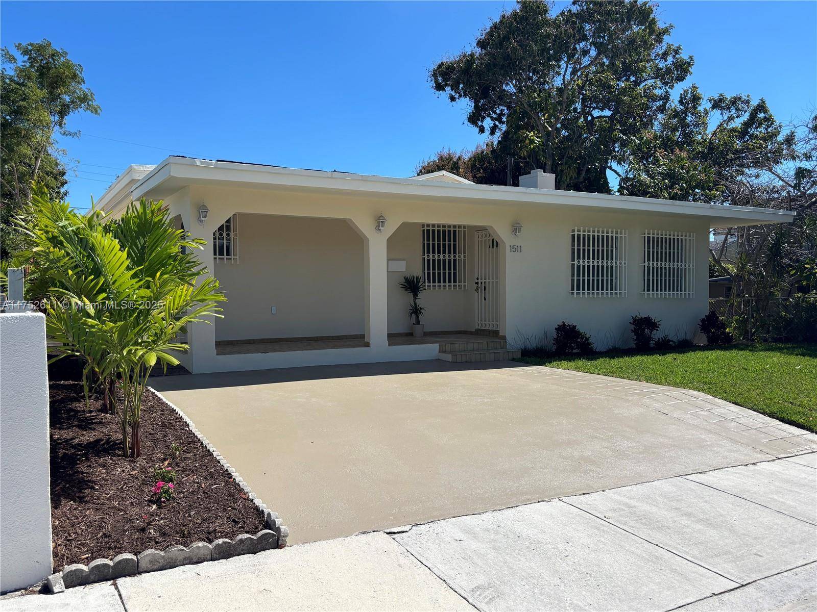 Miami, FL 33145,1511 SW 20th Ct