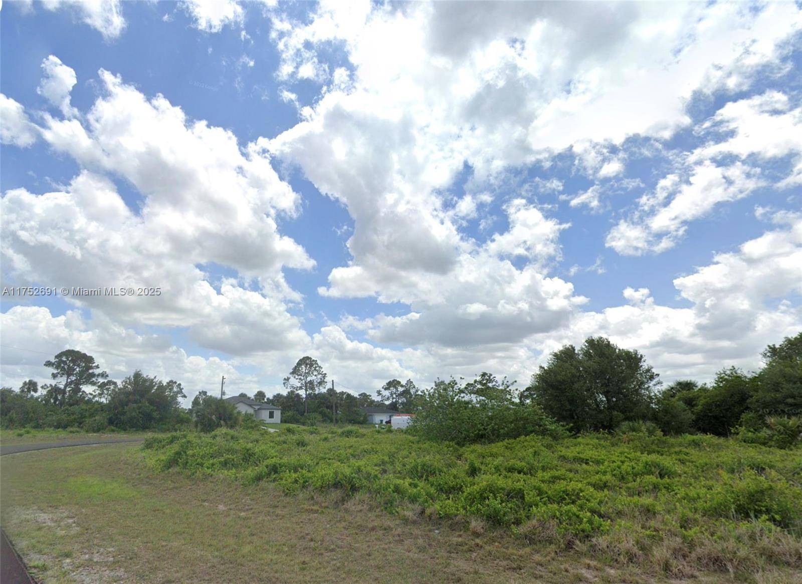 La Belle, FL 33935,9008 N Largo Ct