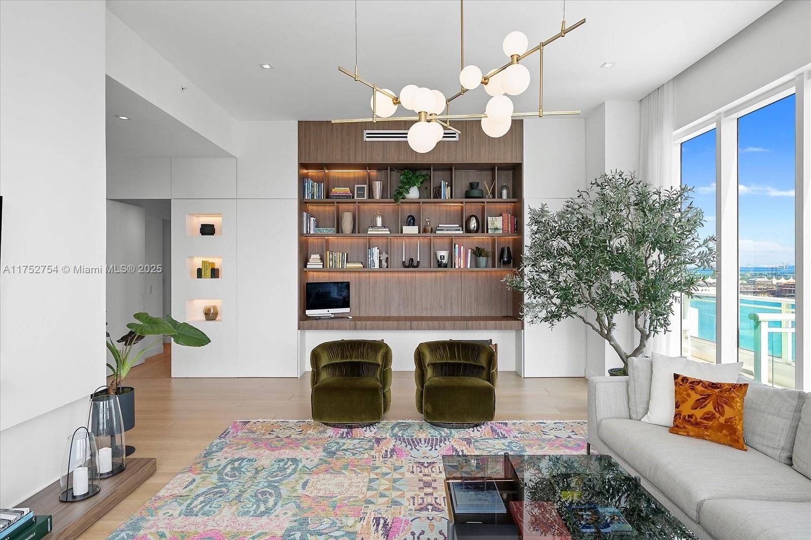 Miami, FL 33131,900 Brickell Key Blvd #1604