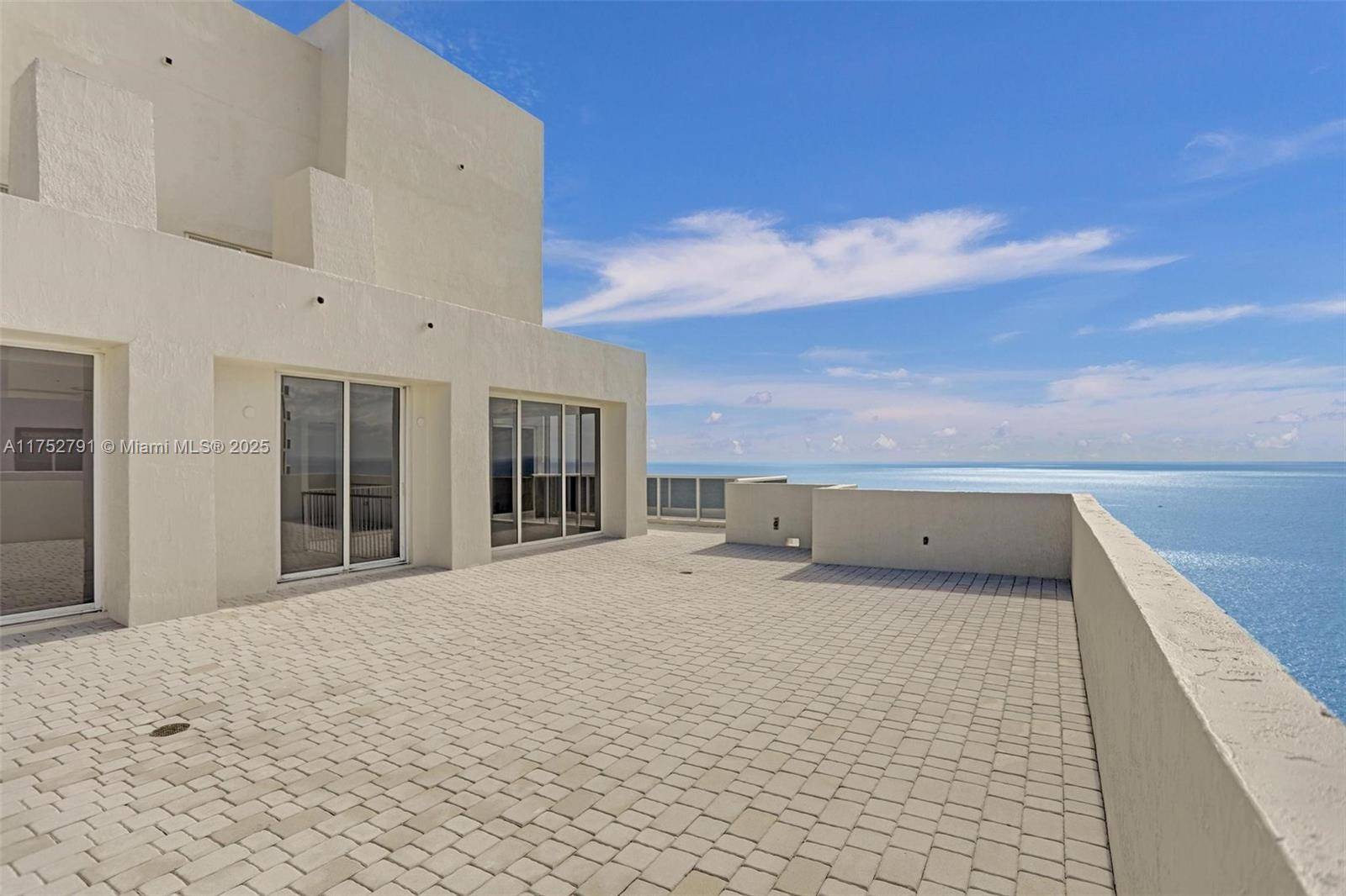 Sunny Isles Beach, FL 33160,19111 Collins Ave #PH4