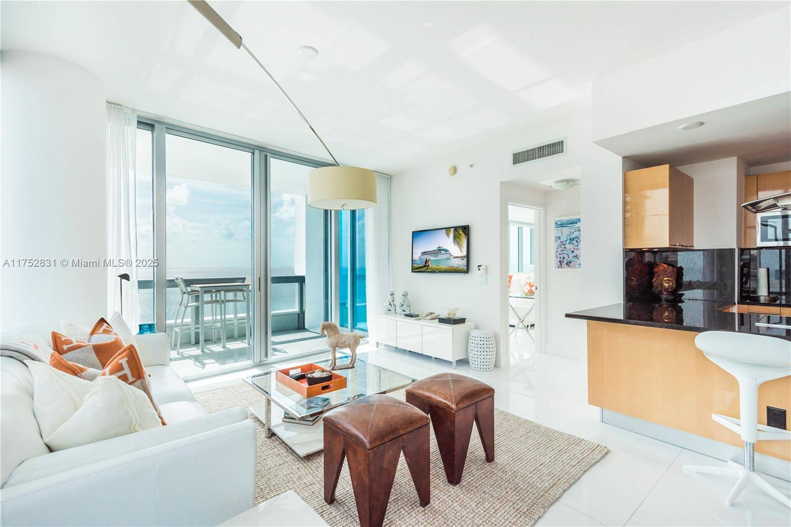 Miami Beach, FL 33141,6899 Collins Ave #1605