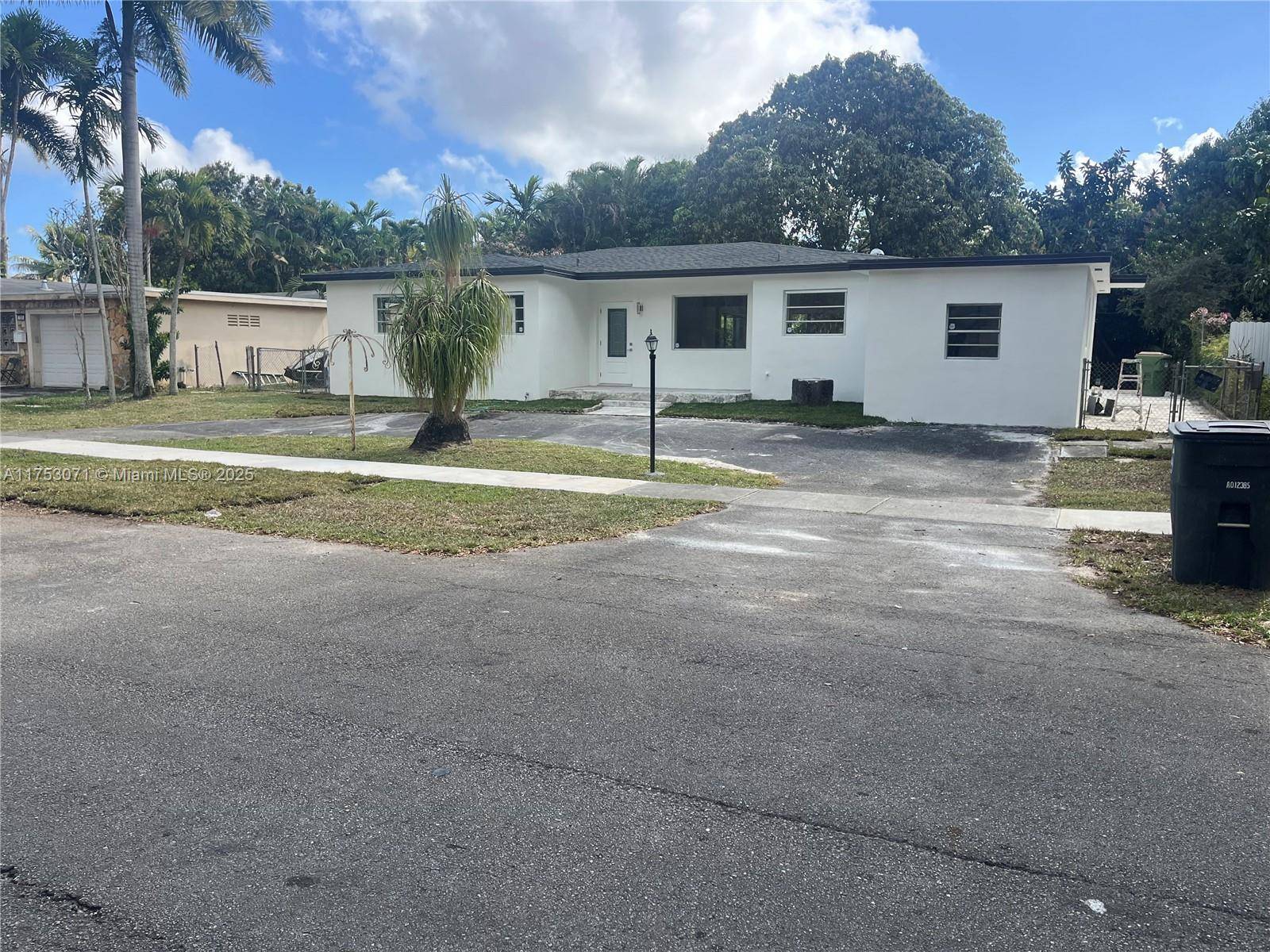 North Miami, FL 33161,110 NE 132nd St