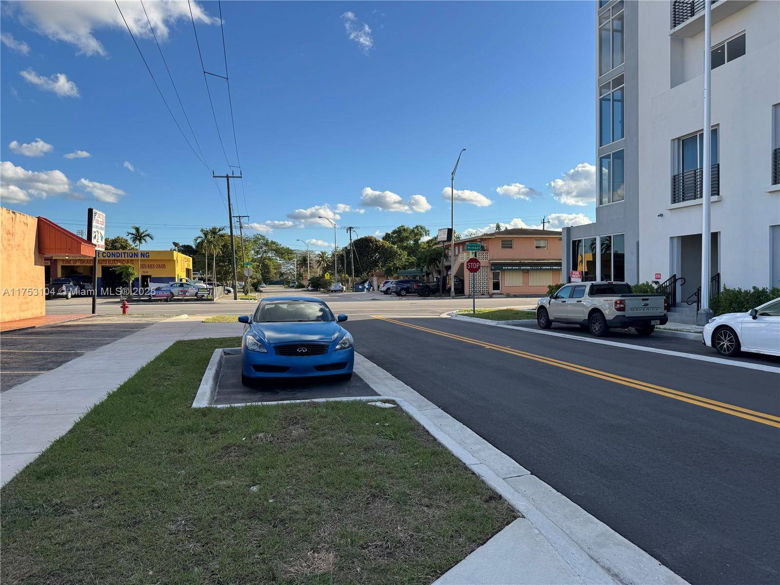 Hialeah, FL 33010,501-525 E 9th St