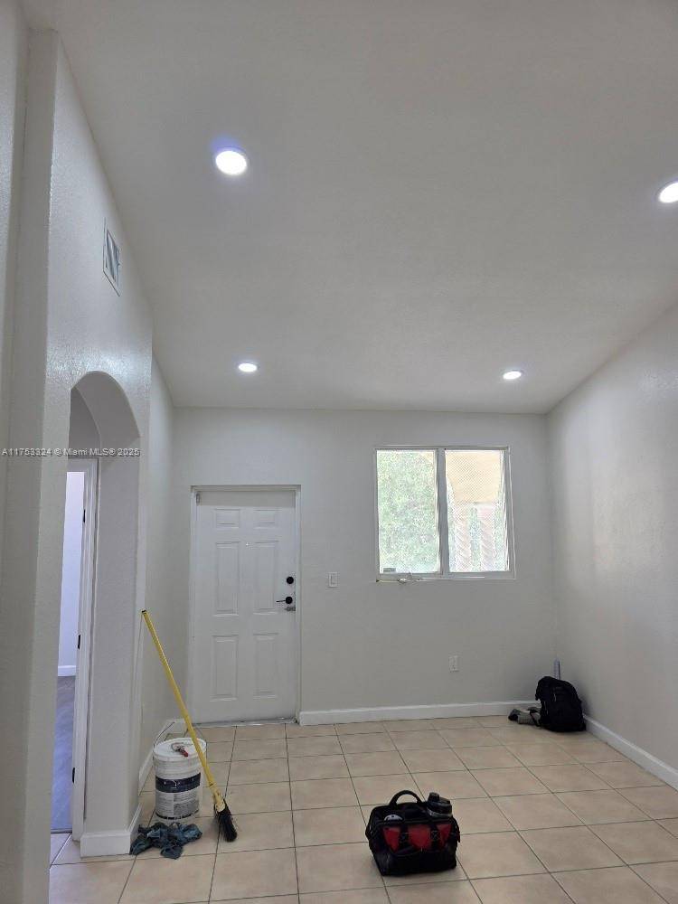 Homestead, FL 33035,1661 SE 29th Ct #209